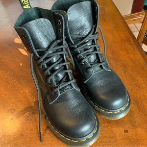 Dr. Martens Women’s Leather Boots Size 7